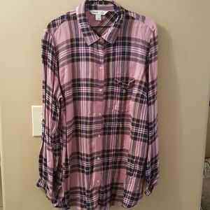 Old Navy shirt. EUC.